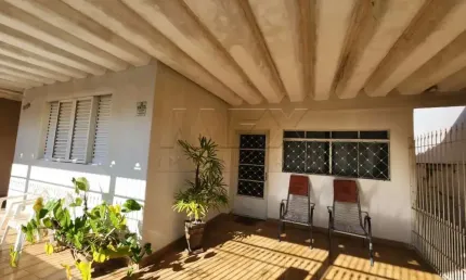 Casa com 3 quartos à venda na Rua Bela Vista, Vila Camargo, Bauru, 179 m2 por R$ 310.000