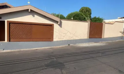 Casa com 3 quartos à venda na Rua Octacílio de Andrade Tourinho, Núcleo Residencial Presidente Geisel, Bauru, 300 m2 por R$ 850.000