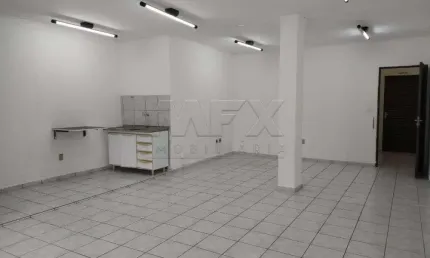 Sala comercial para alugar na Rua Antônio Alves, Centro, Bauru, 44 m2 por R$ 900