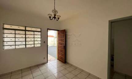 Casa com 2 quartos para alugar na Rua Henrique Rodrigues, Núcleo Eldorado, Bauru, 110 m2 por R$ 1.600