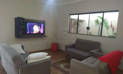 Casa com 3 quartos à venda na Rua Fernando Zuicker, Jardim Bela Vista, Bauru, 145 m2 por R$ 580.000