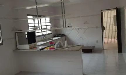 Casa com 3 quartos à venda na Rua Ory Pinheiro Brisola, Vila Industrial, Bauru, 250 m2 por R$ 550.000