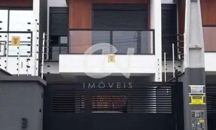 Casa com 2 quartos à venda na Rua Siderópolis, Saguaçu, Joinville