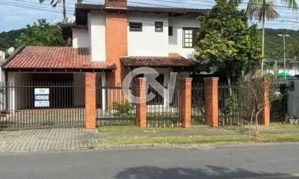 Casa com 2 quartos à venda na Rua dos Capuchinhos, Saguaçu, Joinville