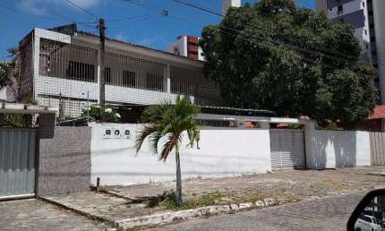 Casa com 10 dormitórios à venda, 450 m² por R$ 2.200.000,00 - Manaíra - João Pessoa/PB