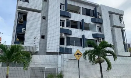 Apartamento com 3 dormitórios à venda, 110 m² por R$ 370.000,00 - Bessa - João Pessoa/PB