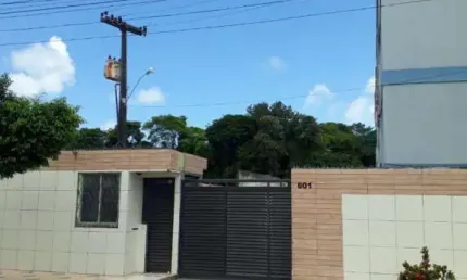 Apartamento com 2 dormitórios à venda, 47 m² por R$ 100.000 - Varjão - João Pessoa/PB