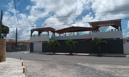 Casa com 3 dormitórios à venda por R$ 685.000 - Água Fria - João Pessoa/PB