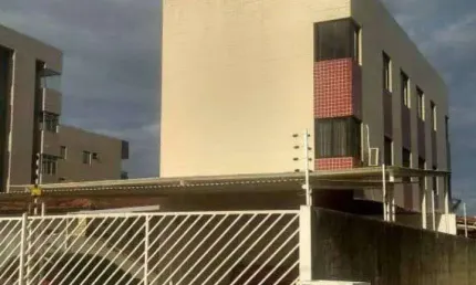 Apartamento com 2 dormitórios à venda por R$ 245.000,00 - Poço - Cabedelo/PB