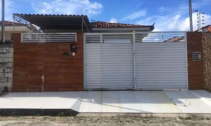 Casa com 3 dormitórios à venda por R$ 300.000 - José Américo de Almeida - João Pessoa/PB