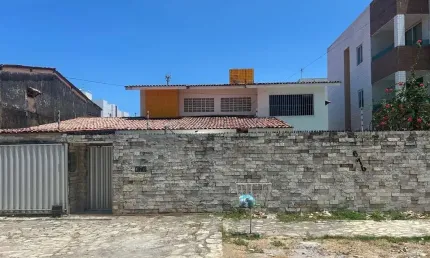 Casa com 3 dormitórios à venda, 180 m² por R$ 900.000,00 - Bessa - João Pessoa/PB