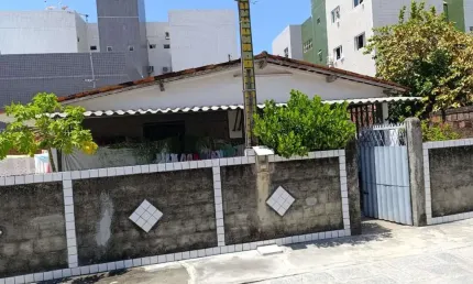Casa com 2 dormitórios à venda por R$ 150.000 - Muçumagro - João Pessoa/PB