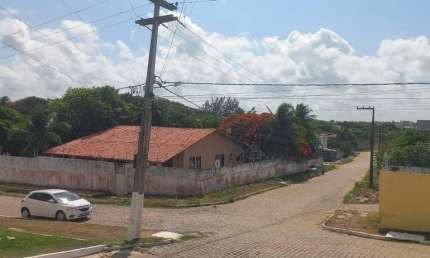 Casa com 3 dormitórios à venda por R$ 900.000 - Carapibus - Conde/PB