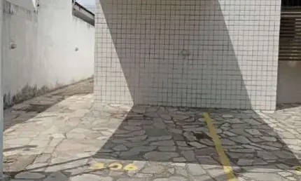 APARTAMENTO BEM LOCALIZADO NA PRINCIPAL DO GEISEL, DOIS DORMITORIOS UMA SUITE, SALA,VARANDA,COZINHA.WC.SOCIAL, UMA VAGA DE GARAGEM COBERTA. APTO MOBIL