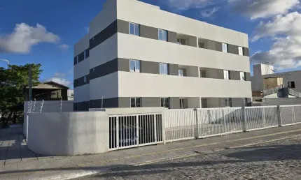 Apartamento com 2 dormitórios à venda, 57 m² por R$ 165.000,00 - Paratibe - João Pessoa/PB