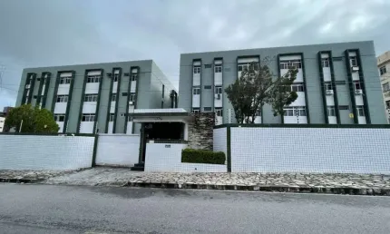 Apartamento com 2 dormitórios à venda, 75 m² por R$ 179.900 - Torre - João Pessoa/PB