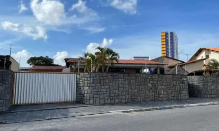 Casa em condomínio fechado com 5 quartos à venda na Rua Otacílio de Albuquerque, Torre, João Pessoa