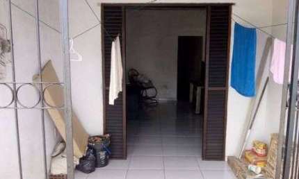 Casa com 3 dormitórios à venda por R$ 180.000,00 - Jardim Veneza - João Pessoa/PB