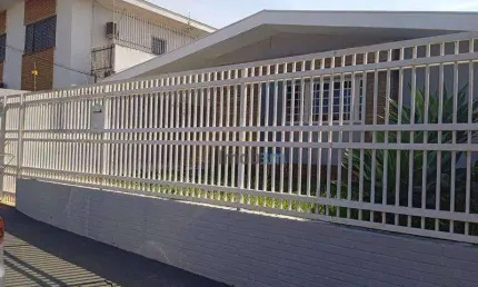 Casa com 3 dormitórios, 144 m² - venda por R$ 1.000.000,00 ou aluguel por R$ 4.235,00/mês - San Remo - Londrina/PR