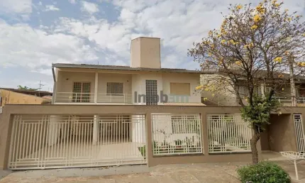 Sobrado com 4 dormitórios à venda, 196 m² por R$ 780.000,00 - Messiânico - Londrina/PR