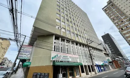 Apartamento mobiliado para alugar no Edifício Rotary - Centro