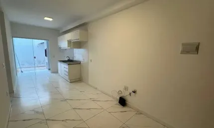 Apartamento para Venda em Florianópolis, Ingleses do Rio Vermelho, 2 dormitórios, 1 banheiro, 1 vaga