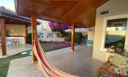 Casa térrea com 3 dormitórios, piscina à venda, 170 m² por R$ 1.950.000 - Urbanova - São José dos Campos/SP