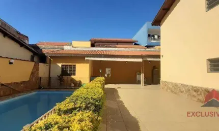 Casa à venda, 349 m² por R$ 820.000,00 - Parque São Cristóvão - Taubaté/SP