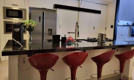 Sobrado com 4 dormitórios à venda, 188 m² por R$ 860.000 - Bosque dos Eucaliptos - São José dos Campos/SP