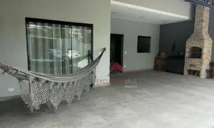 Casa com 2 dormitórios à venda, 168 m² por R$ 870.000,00 - Villa Branca - Jacareí/SP