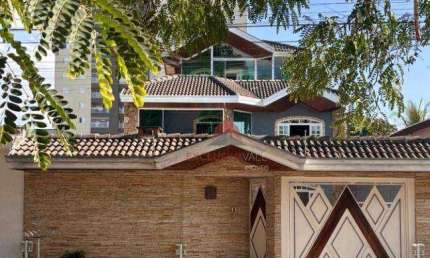 Casa com 3 Suítes para alugar, 210 m² por R$ 6.626/mês - Villa Branca - Jacareí/SP