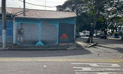 Casa com 3 dormitórios à venda, 107 m² por R$ 700.000,00 - Conjunto Residencial Trinta e Um de Março - São José dos Campos/SP