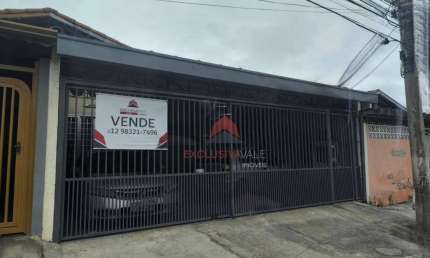 Casa com 2 dormitórios à venda, 115 m² por R$ 600.000,00 - Conjunto Residencial Trinta e Um de Março - São José dos Campos/SP