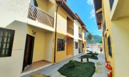 Casa com 2 dormitórios à venda, 78 m² por R$ 360.000 - Maranduba - Ubatuba/SP