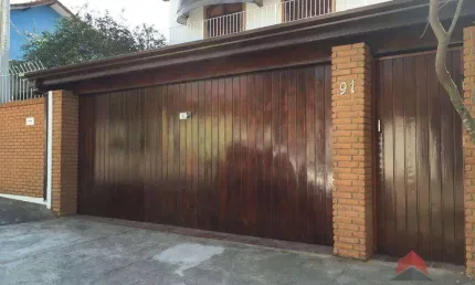 Casa com 4 dormitórios à venda, 250 m² por R$ 910.000,00 - Vila Tesouro - São José dos Campos/SP