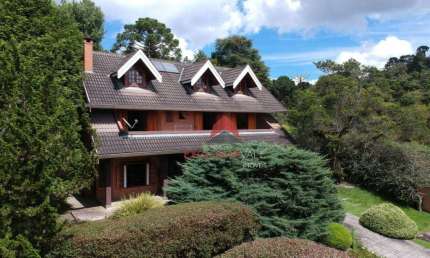 Casa à venda, 235 m² por R$ 2.200.000,00 - Abernéssia - Campos do Jordão/SP