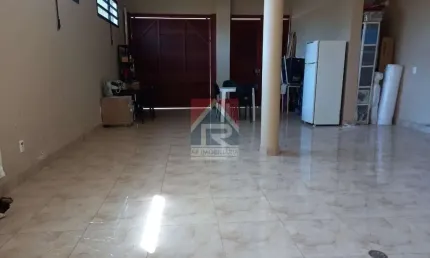 Salão comercial para alugar no bairro Santa Terezinha - Santo André/SP
