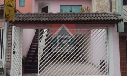 Casa com 3 quartos para alugar no Parque das Nações, Santo André  por R$ 2.800