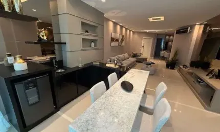 Apartamento com 3 quartos à venda na Rua 3610, 14, Centro, Balneário Camboriú