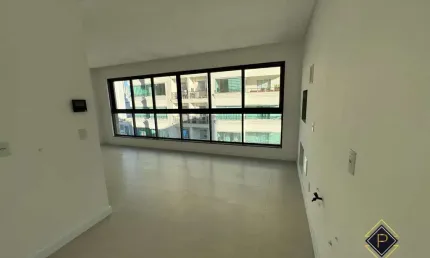 Apartamento com 3 quartos à venda na Rua 1141, 298, Centro, Balneário Camboriú