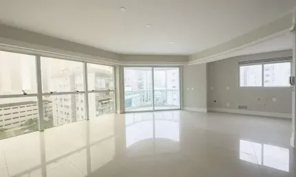 Apartamento com 3 quartos à venda na Rua 1111, 42, Centro, Balneário Camboriú