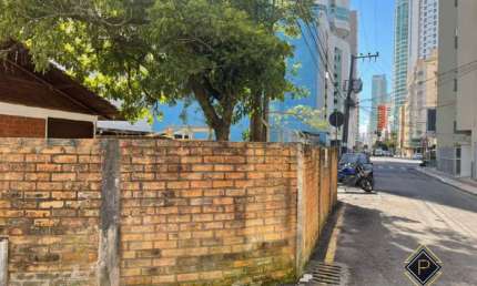 Terreno à venda na Rua 3712, 70, Centro, Balneário Camboriú