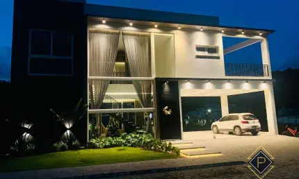 Casa com 4 quartos à venda na Avenida das Arapongas, 1265, Ariribá, Balneário Camboriú