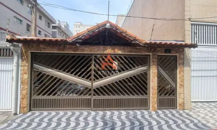 Casa com 3 dorms, Caiçara, Praia Grande - R$ 1.1 mi, Cod: 1712