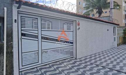 Casa com 3 dorms, Itaóca, Mongaguá - R$ 600 mil, Cod: 2152