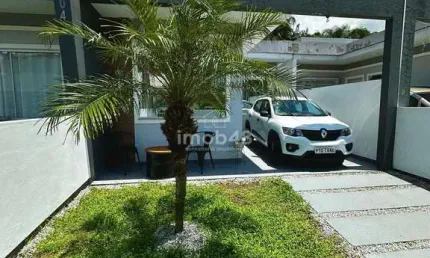 Venda Casa em Forquilhas - 2 Dormitórios, 51m² por R$318 mil