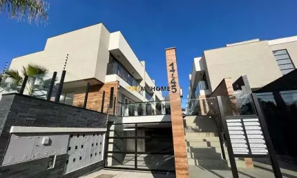 Sobrado em condomínio com 3 suítes à venda, 240m² - santa felicidade - so0094