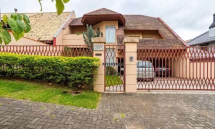 Charmosa Casa com 603m² no Campina do Siqueira - Curitiba - SO9082