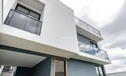 Excelente Sobrado com amplo terraço no Atuba última unidade