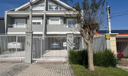 Triplex no Bairro Guabirotuba com três quartos - 72691